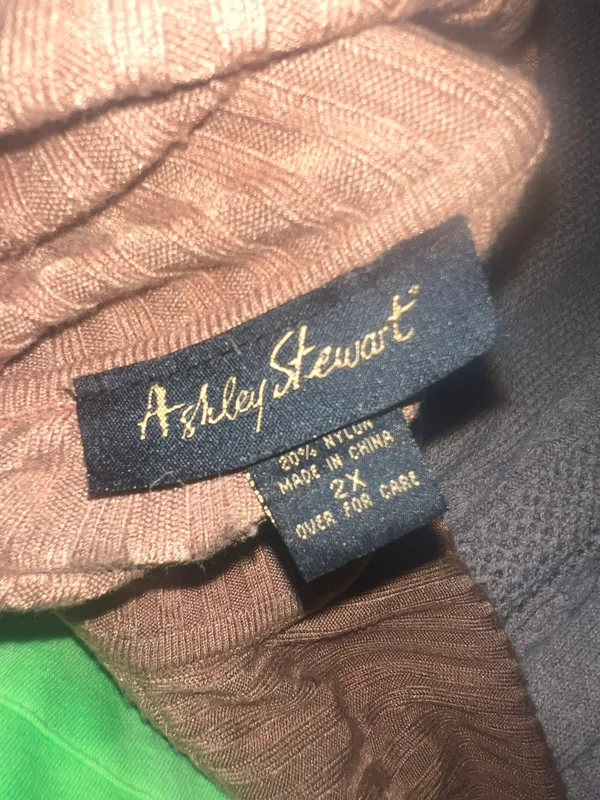 Turtle Neck Brown Size 2X - Image 2