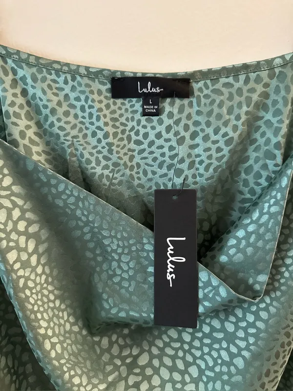 NWT Lulus Total Stunner Sage Green Satin Jacquard Cowl Neck Midi Large - Image 6