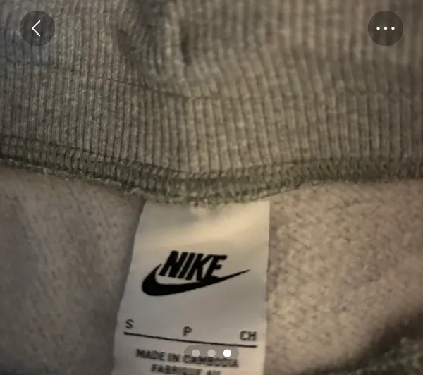 Woman’s grey Nike sweatpants size s peite in great condition - Image 3