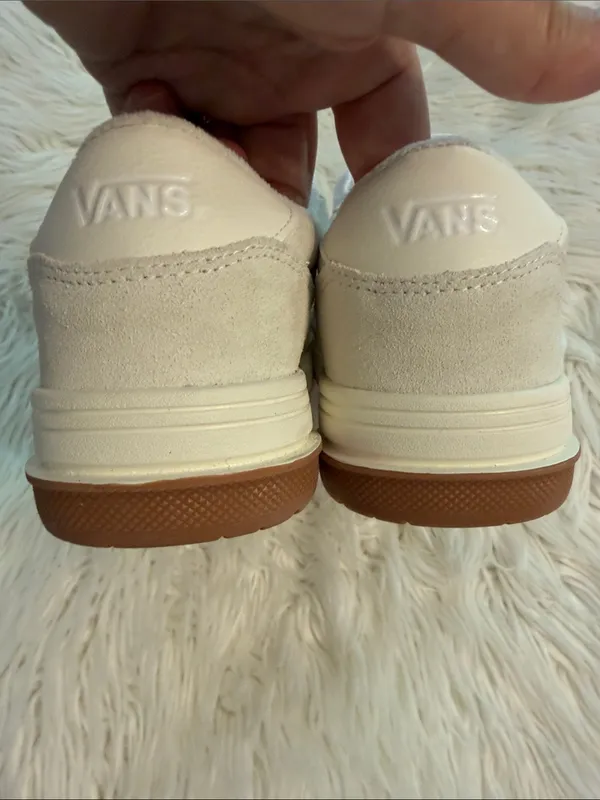 Vans Cream Suede Low-Top Sneakers with Gum Outsole size 8.5 man and 10 women’s - Image 9