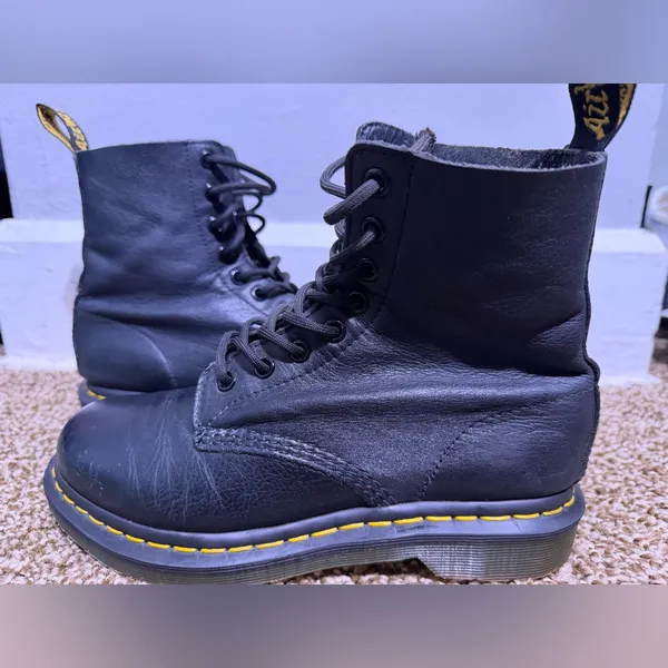 Dr. Martens 1460 Pascal Black Virginia Leather Soft Boots Women’s Size 6 - Image 4