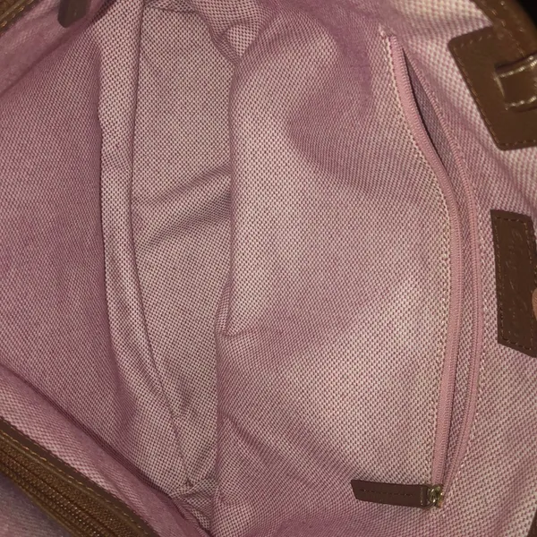 MOVING SALE! Authentic Dooney & Bourke shoulder bag! - Image 4