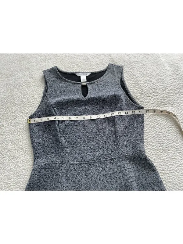 White House Black Market Sleeveless Round Neck Ruffle Hem Shift Black Size 4 - Image 6