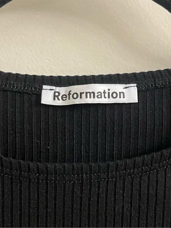 Reformation Janine Black Ribbed Tee Size Small - Image 7