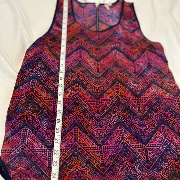 Japna Sleeveless Women Sz: L Chiffon Zigzag Colorful Tank Blouse Top. Zip Back. - Image 4