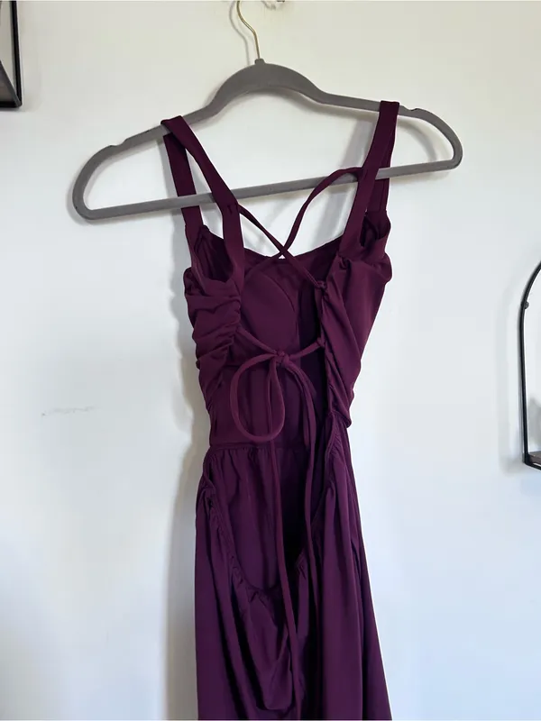 Halara Burgundy Sleeveless Crisscross Open Back Jumpsuit Size Small - Image 4