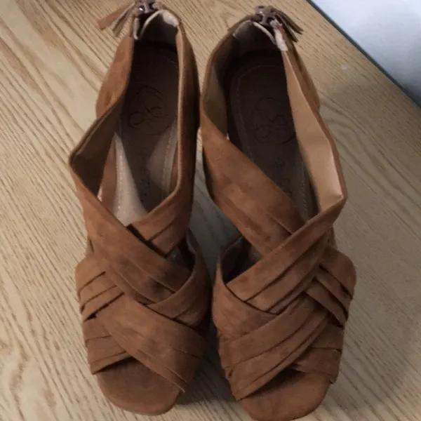 New Women’s Sexy Snake Print Suede Feel 5.5” Wedges Brown Size 5.5 - Image 5