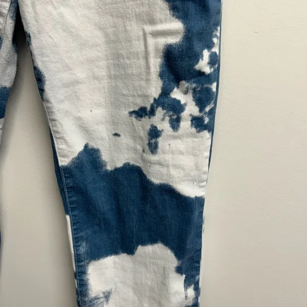 Abstract Blue and White Straight Leg Jeans - Image 3