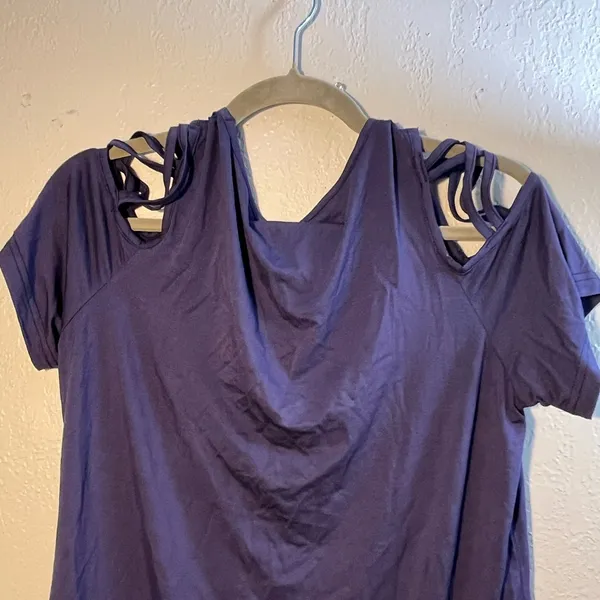 Purple Short Sleeve Tee with Cut Out Details Large T Shirt Brand New NWT - Image 8