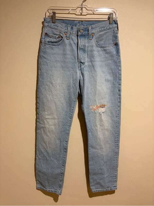 Levi’s 501 Anniversary Straight Leg Light Wash Floral Patchwork Denim Jeans 27 - Image 6