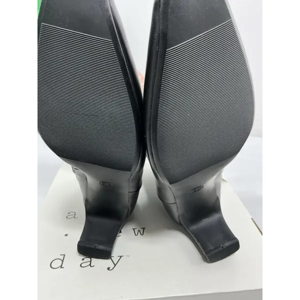 Womans New A New Day Tigris Ankle Boots Size 6.5 Black Kitten Heel Side Zip - Image 5