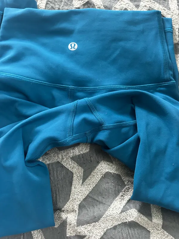 Lululemon Leggings Align 25" - Image 4