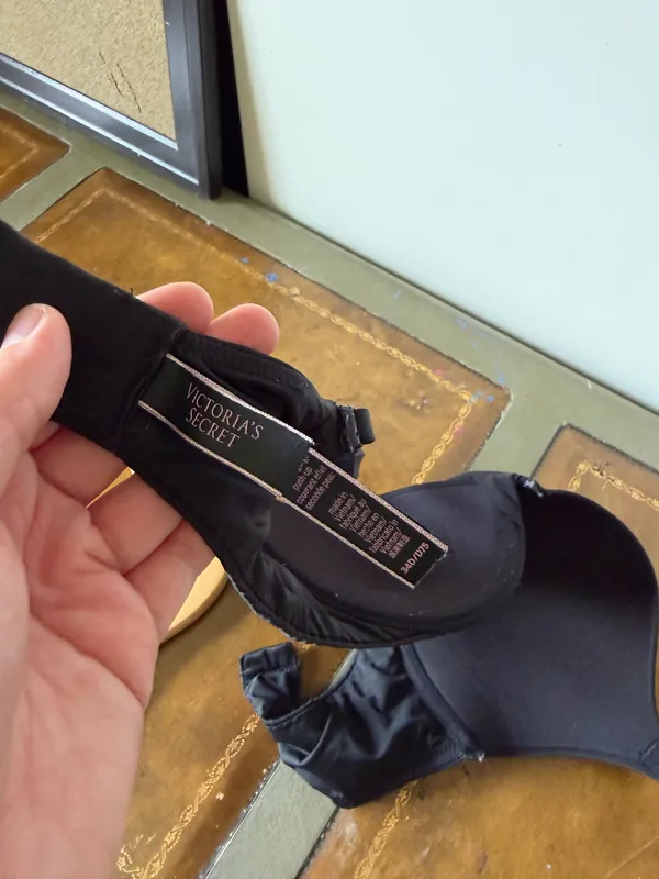 34D Victoria's Secret Push-Up - Image 6