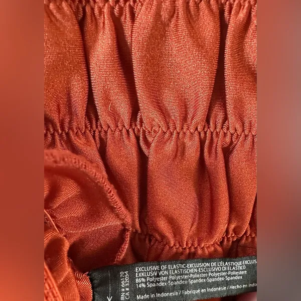 Urban Outfitters Rust Smocked Tie-Strap Crop Top Size Small‎ - Image 6