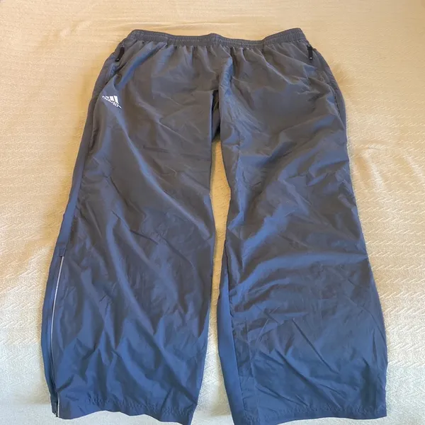 NWT Adidas women’s gray sweatpants 2XL - Image 5