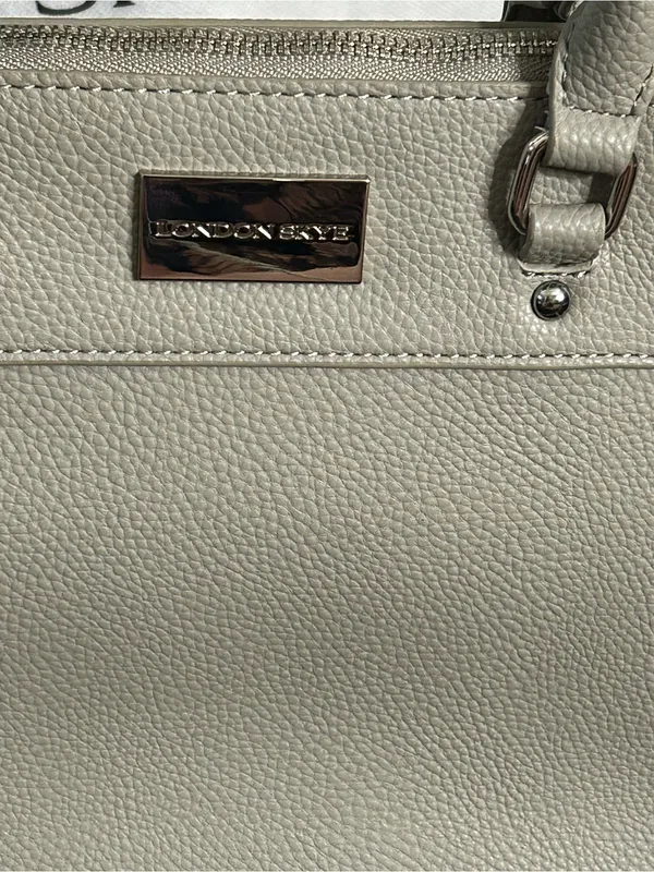 London Skye Women’s Light Grey Satchel Handbag Purse NWT - Image 5