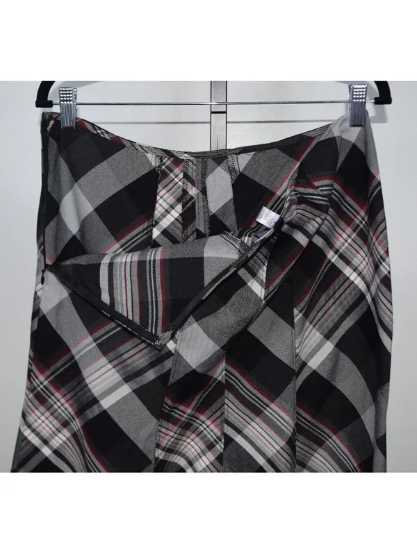 Nine West Plaid Skirt Women's Size 8 Black Grey Red A-Line Bias Cut Midi Skirt - Image 3