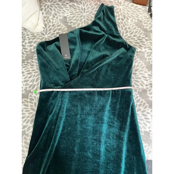 Lulus Velvet One Shoulder Dress XS Jewel Tone Emerald Green Pleated Cocktail NWT - Image 9