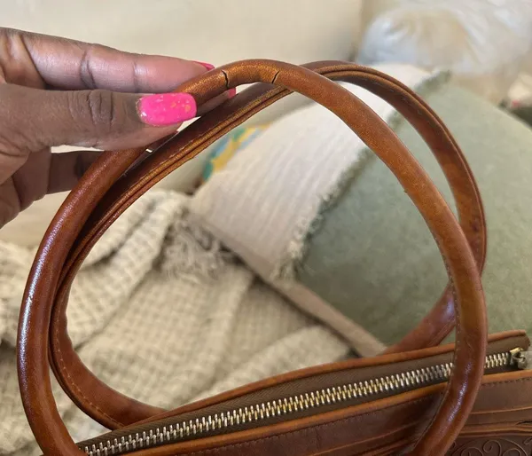 Brown leather embroidered purse - Image 5
