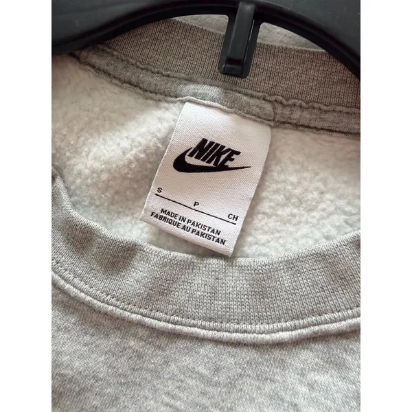 Nike Sportswear Essential Women Fleece Crewneck Sweatshirt Grey Cropped Small - Image 2