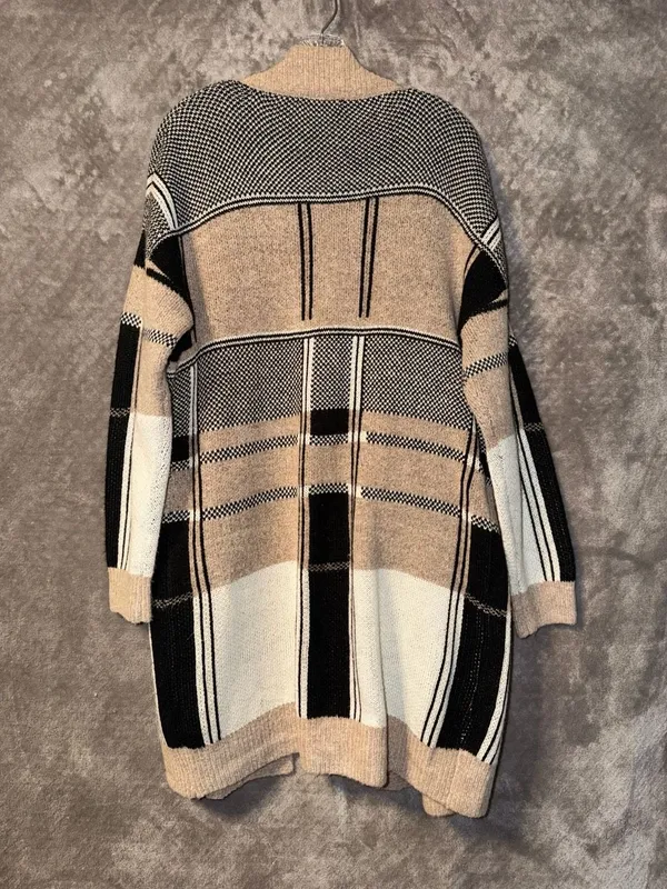 Doe & Rae Women's Beige Black White Plaid Colorblock Open Front Cardigan Sweater - Image 8