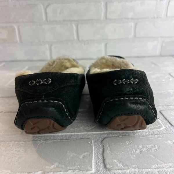 UGG‎ Ansley Moc Slippers Womens 9 Black Suede Sheepskin Slip On Cozy Loafer - Image 5