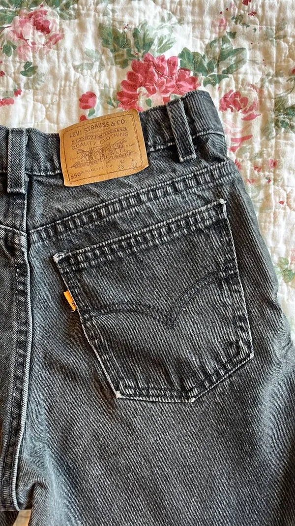 Levi’s Cutoffs Black Denim Shorts Orange Tab - Image 4