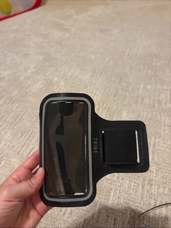 iPhone 15 or iPod Running Armband Black - Image 4