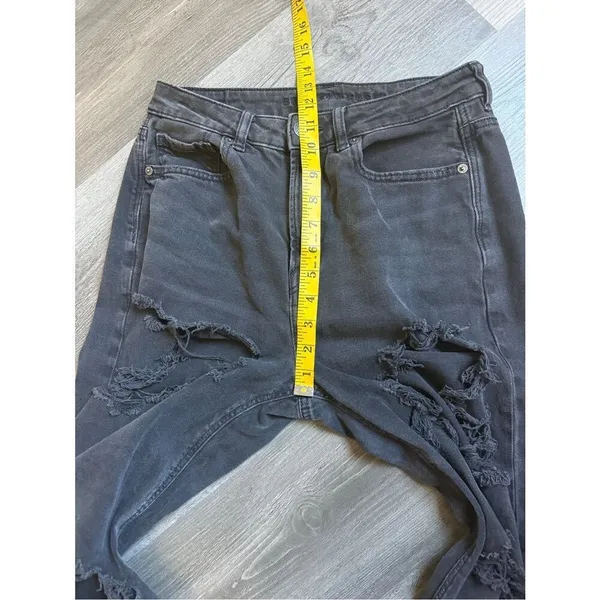American Eagle Destroyed Mom Jeans High Rise Black Grunge 6 - Image 9