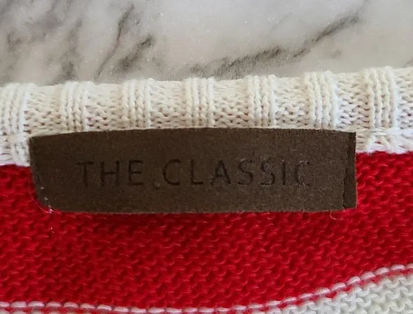 The Classic Americana sweater size medium - Image 3