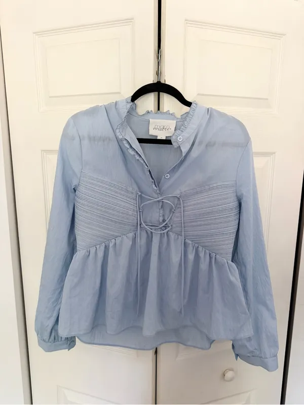 Anthropologie Mare Mare Long-Sleeve Cinched Front Top Pastel Blue Blouse Medium - Image 3