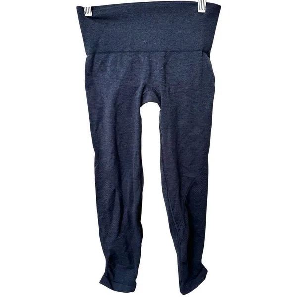Lululemon navy leggings - Image 2