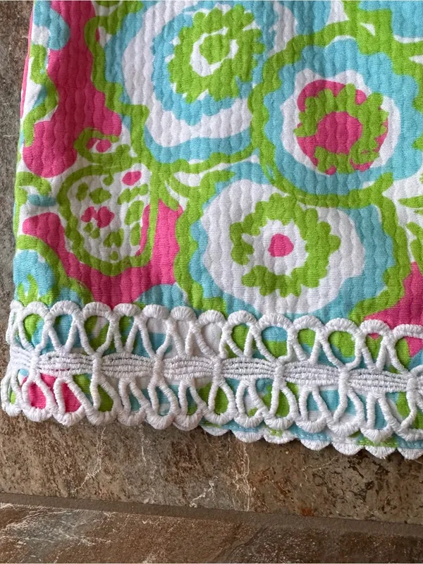 Lilly Pulitzer It's A Delicacy Embroidered Lace Mini Skirt Pink Green Size 0 - Image 2