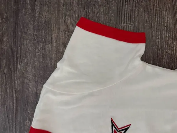 Forever 21 Graphic Cropped White Baby Tee with Red Trim - Image 4