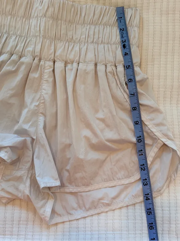 FP Movement Smocked Waist White Women’s Athletic Running Shorts Size Small - Image 8
