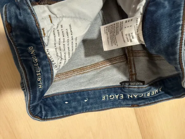 American Eagle distressed Jeans Hi Rise Jegging Women's size 6 X-Long - Image 4