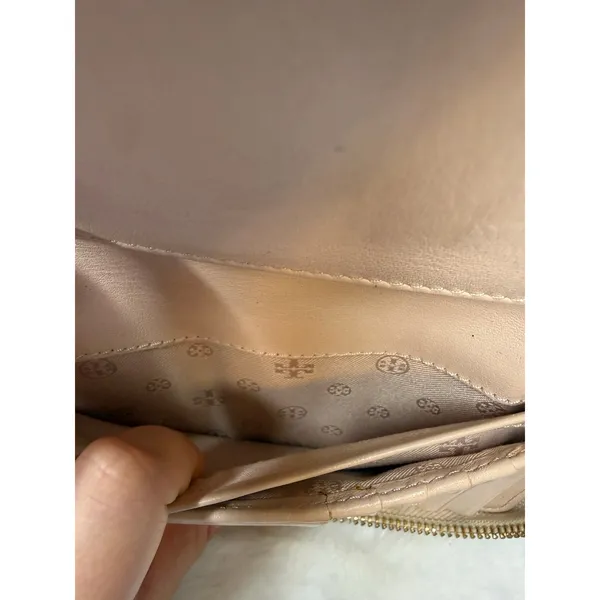 TORY BURCH Zip Around Wallet - Image 4