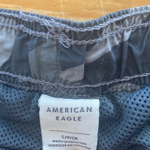 American Eagle Camo Jogger Windbreaker Pants Women’s Size S - Image 3