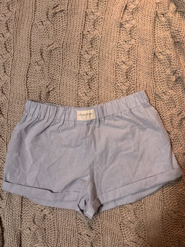 Studio Seven Lounge Designs Shorts - Image 3