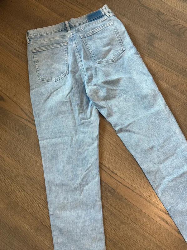 Abercrombie and Fitch Asymmetrical Button Light Wash Denim Jeans: Size 14 - Image 6