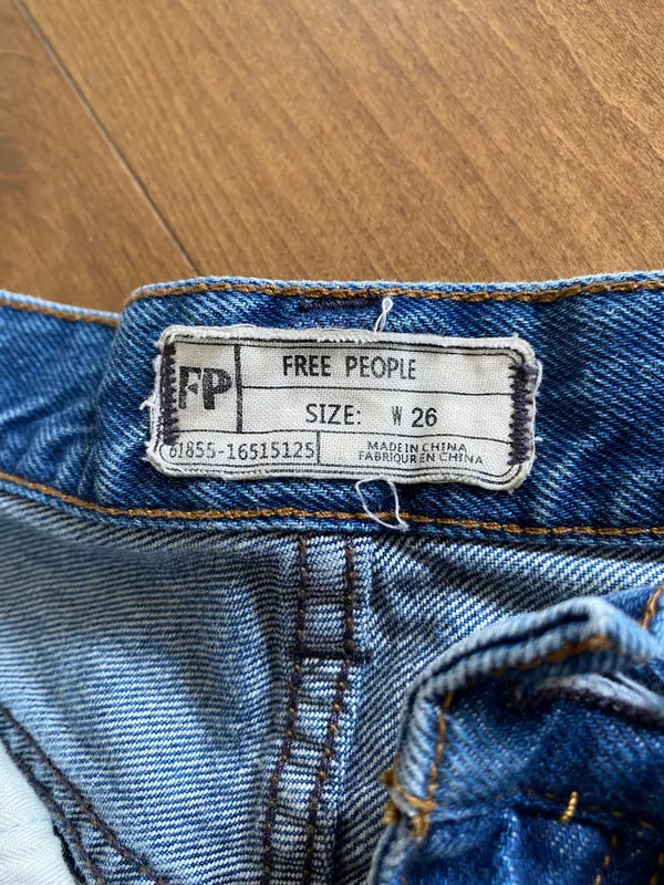 Jeans - Image 2