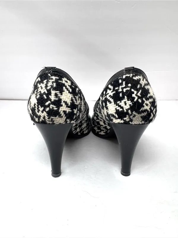 CARISMA black/white houndstooth fabric & leather Mary Janes, Italy, size 8.5 - Image 7