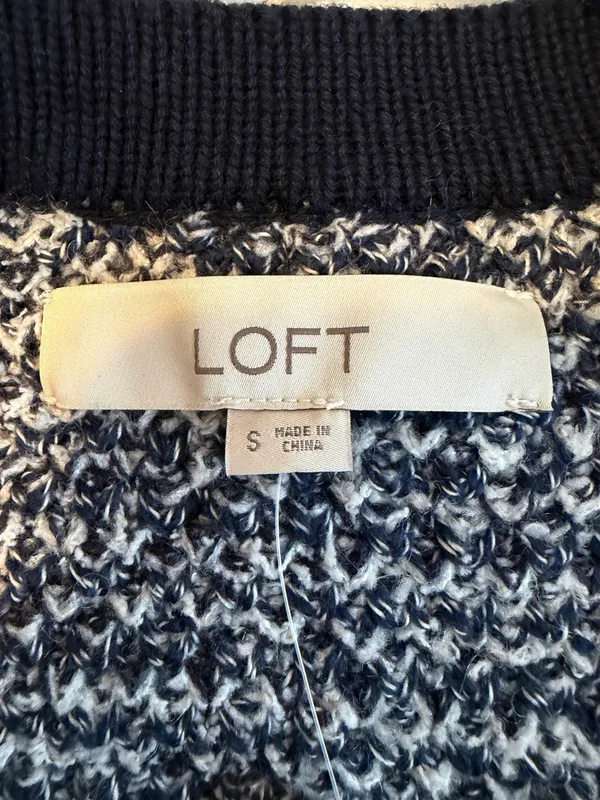 NWT LOFT Bouclé Cardigan Sweater Small Open Front Soft Classic Z16 - Image 4