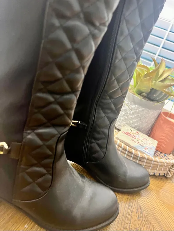 JustFab Argo Quilted Riding Boot Size 7 - Image 6
