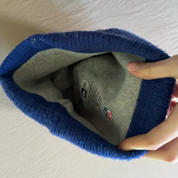 New Era New York Giants Cuffed Knit Pom Pom Beanie - Image 3