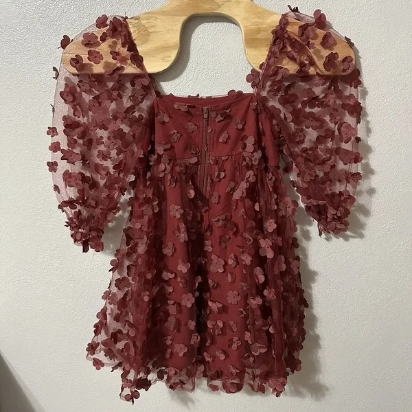 Storia Women's Size Small Square Neck Babydoll Red Floral Appliqué Mini Dress‎ - Image 3