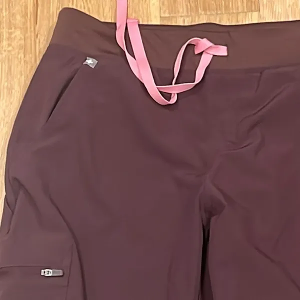‎ women’s medium purple jogger scrub pants like new medical technical - Image 2