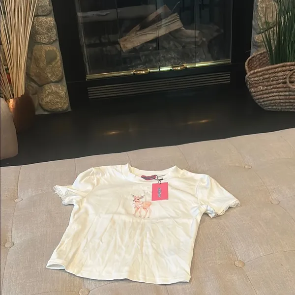 NWT Edikted Women's My Dear T-shirt Size Small - Image 2
