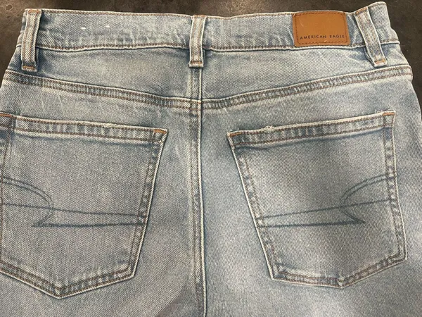 American Eagle Jeans High-Rise Straight Leg - Image 3
