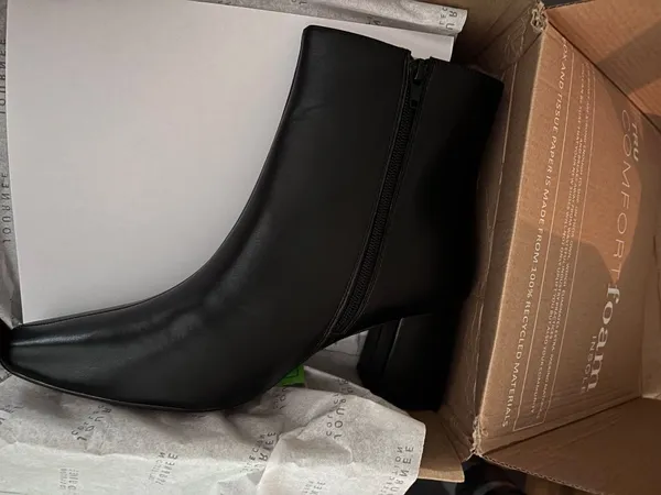 Journee Collection Haylinn Black Square Toe Ankle Boots Tru Comfort Foam - Image 2